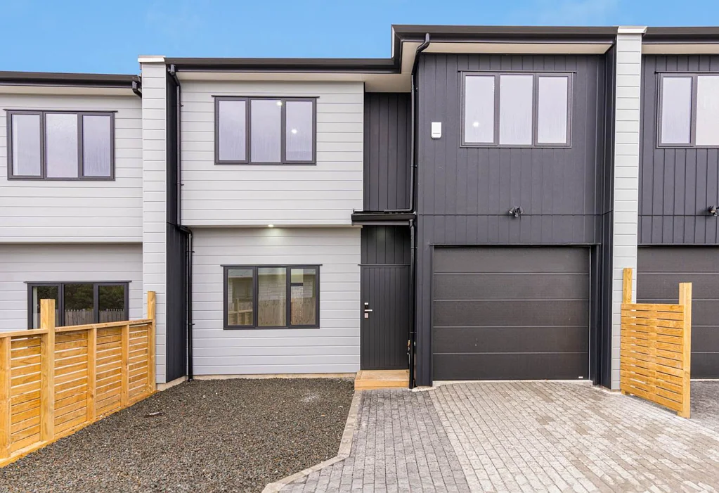 Manurewa 3 Bedroom Act Now ! Secure Your Slice of Paradise!