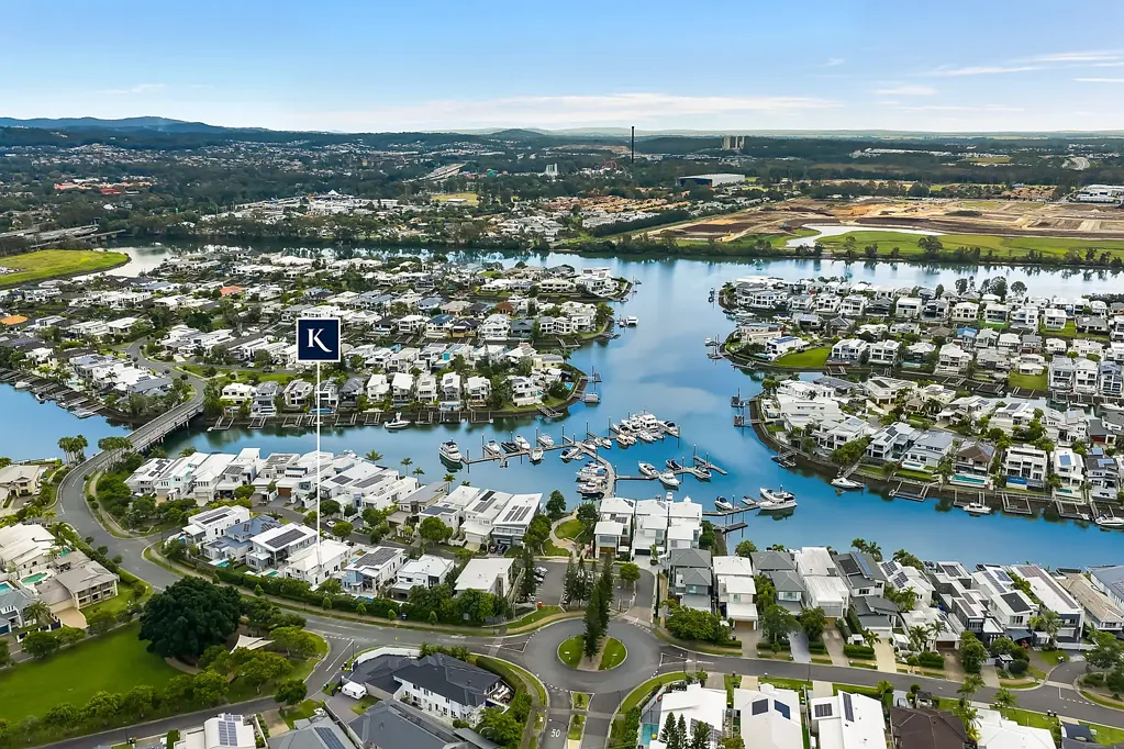 Helensvale 5Habitaciones Auction On Site, Thursday 27 August at 3pm