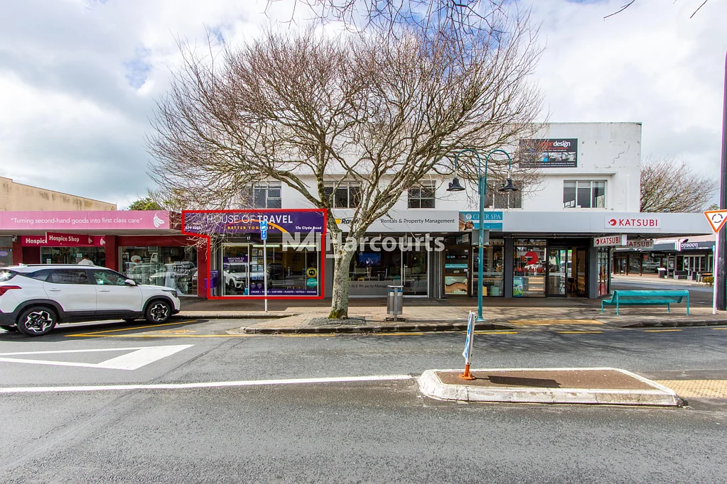 Browns Bay Perfectly Positioned Browns Bay Retail
