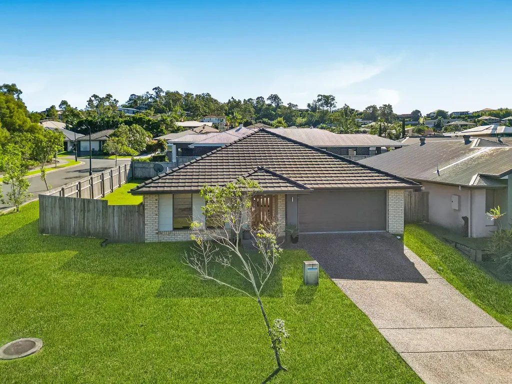 Ormeau Hills 4ห้องนอน High Quality & In Demand - Secure it Before It's Gone!