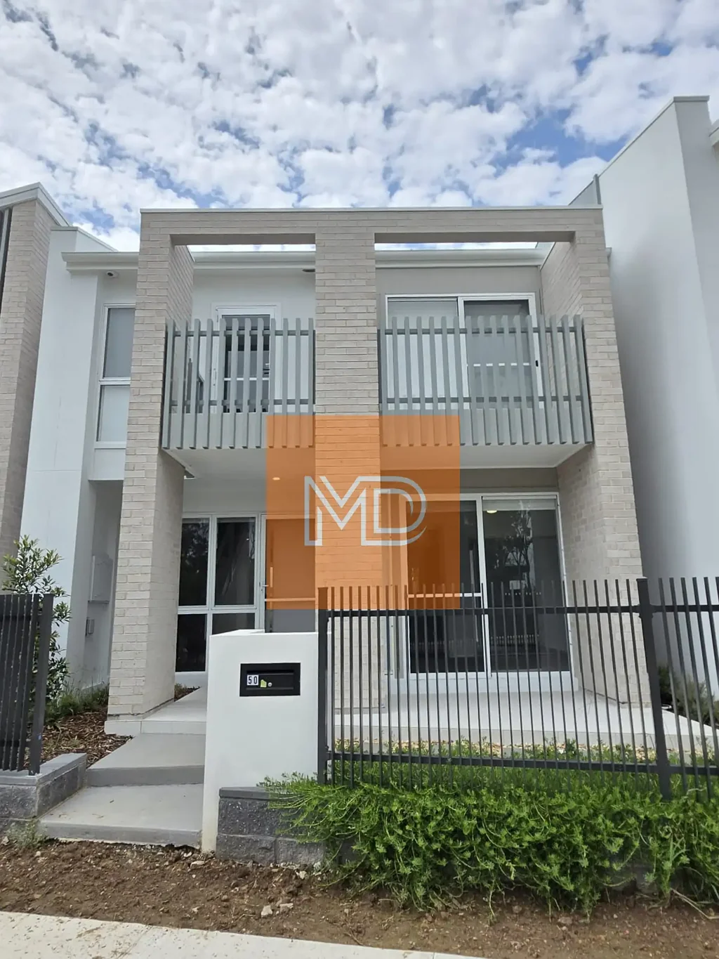 Oran Park 4Habitaciones Brand-New 4-Bedroom Home in the Heart of Oran Park