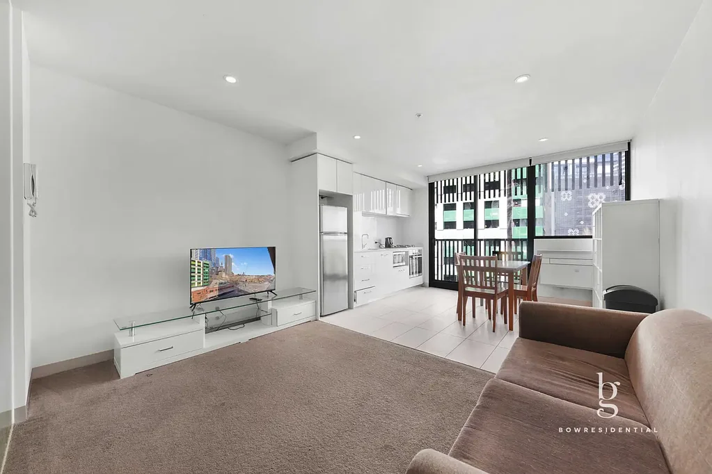 Modern 3-Bedroom Apartment Opposite Queen Victoria Market