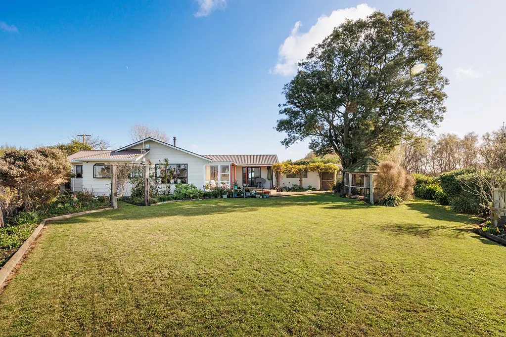 Himatangi 4ਬੈੱਡਰੂਮ Elevated country living with breathtaking views
