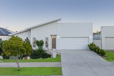 Palmview 3 Bedroom Meticulously Maintained Home - Palmview Living at its Finest