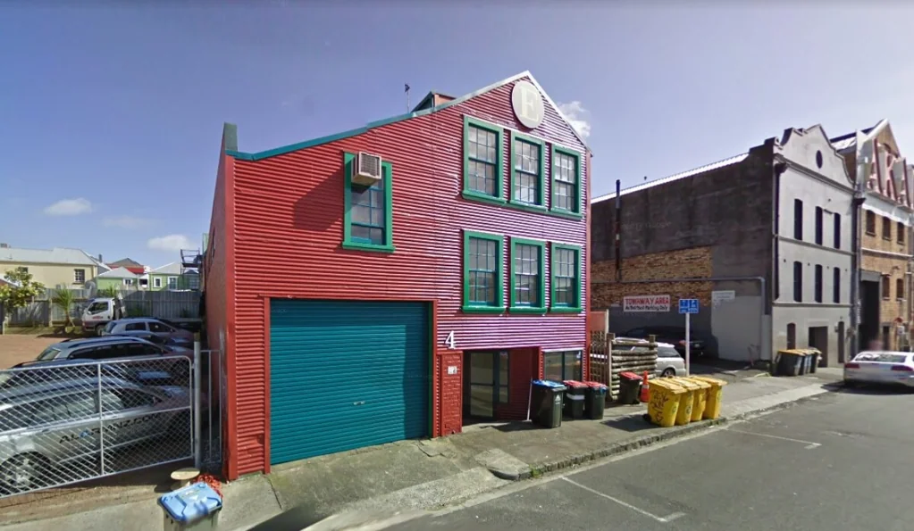 Eden Terrace Character Office / Showroom with Roller Door