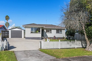 15 Tyndrum Place, Highland Park, Manukau City
