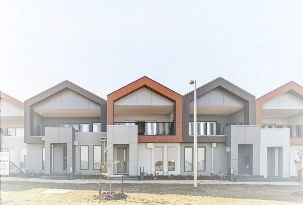 Pakenham 4Kwarto Exceptional Value Luxe double storey in Blossoming New Suburb Maple Grove!