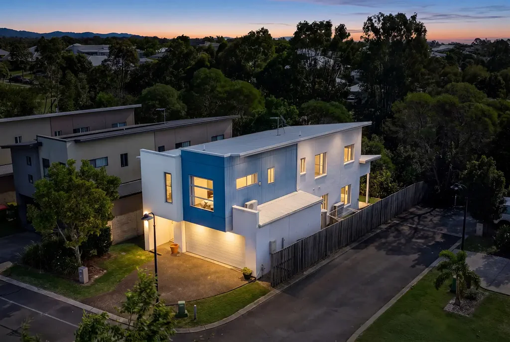 Coomera 4Kwarto A New Beginning in Genesis — Genuine Auction Opportunity