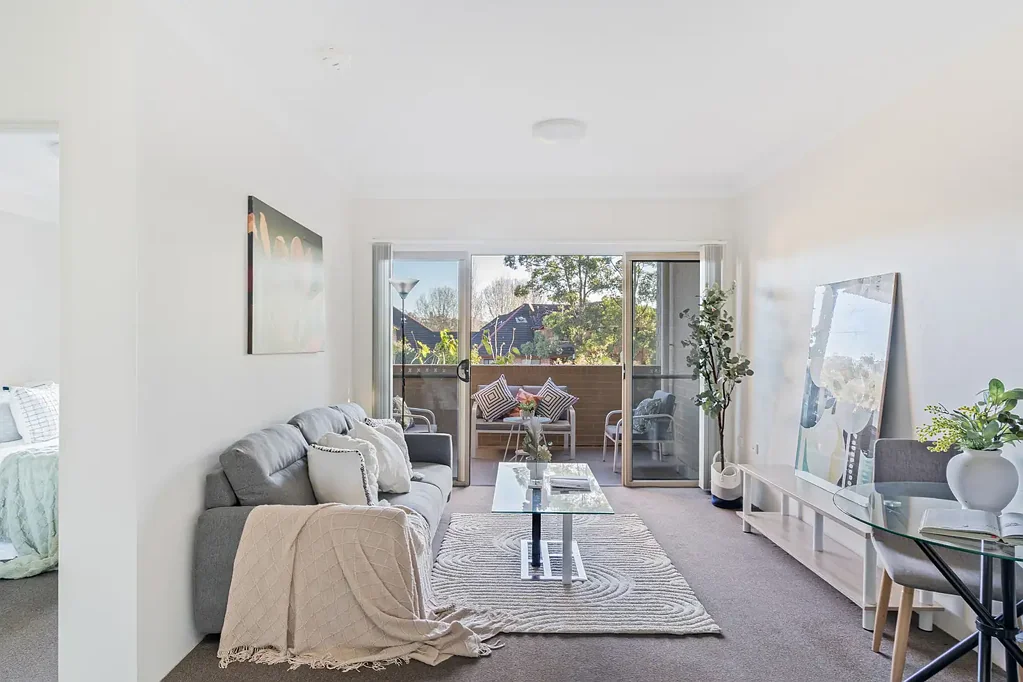 Dulwich Hill 2房 翻新公寓，中心地段 Renovated Apartment Central Location