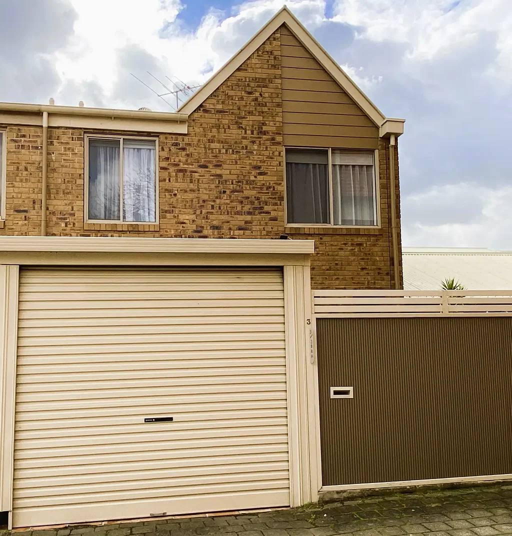 Adelaide 3房  3 bedroom Townhouse for sale on Torrens title