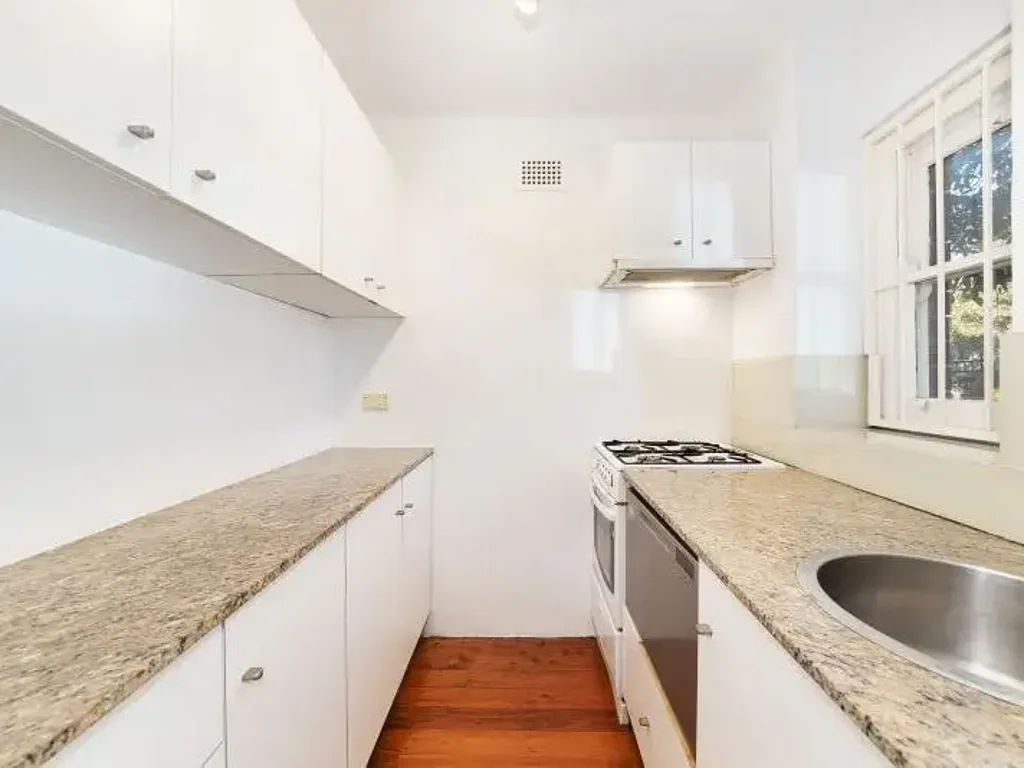 Conveniently Located Two-Bedroom Apartment!