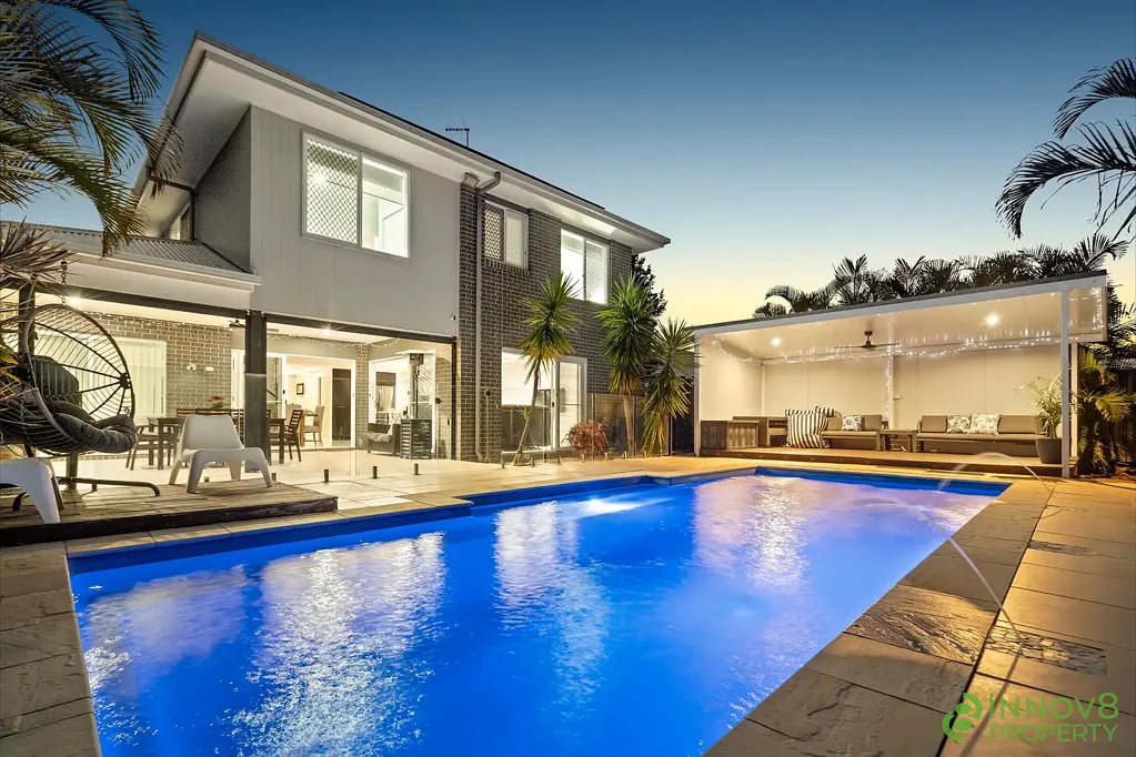 Lawnton 4Kwarto Spectacular Modern Home With Upmarket Finishes, Abundant Privacy, Superb Outlook & Huge Shed on 1948m2 Block!