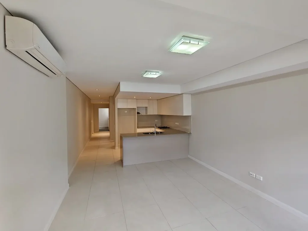 Modern 2 Bedroom Apartment!