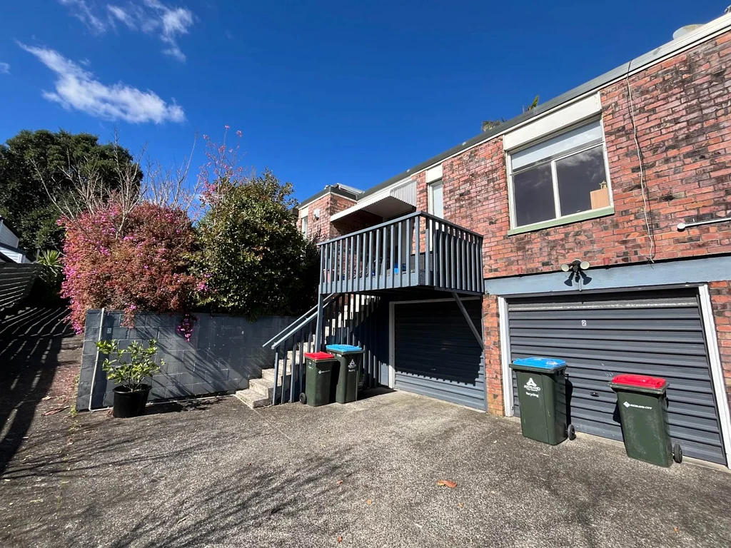 Renovated 3 bedrooms with 1.5 bathrooms