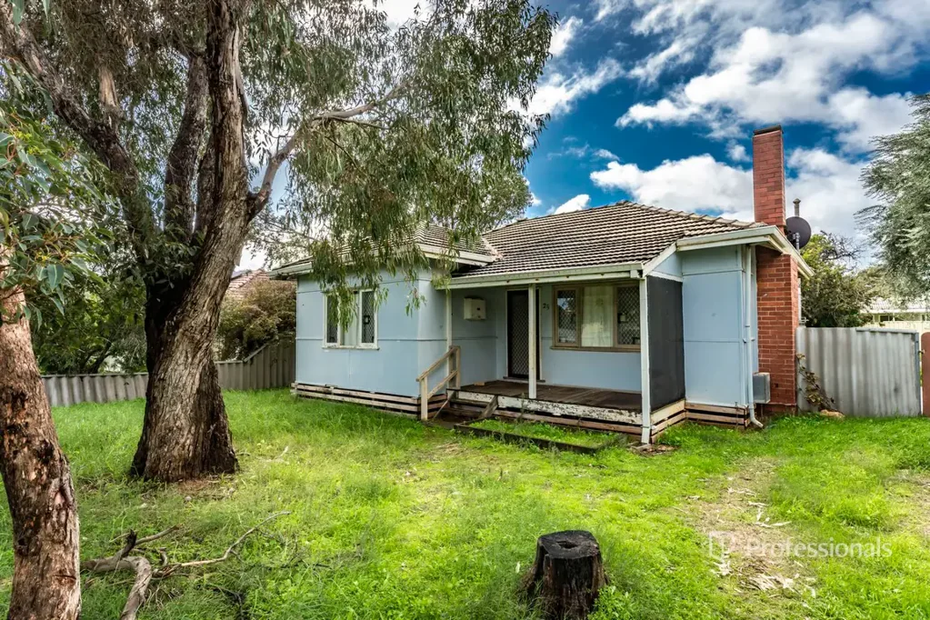25 Diosma Street, Rangeway, WA 6530