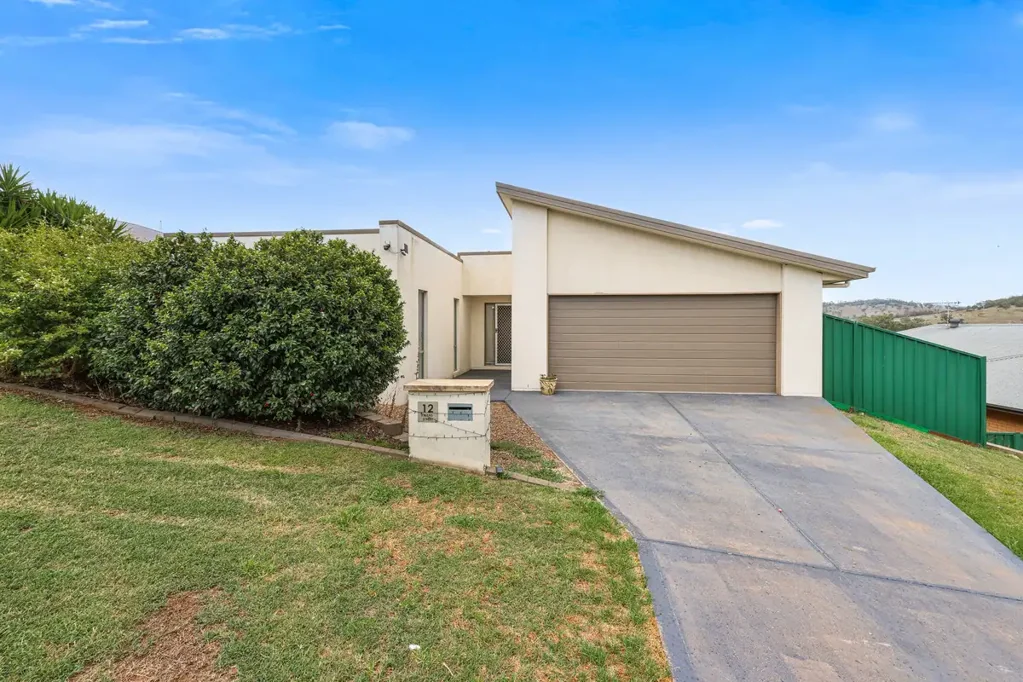 Four Bedroom Family Home!