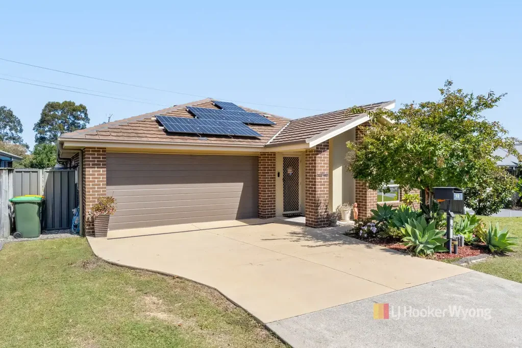 12 Oakmont Place, Woongarrah, NSW 2259