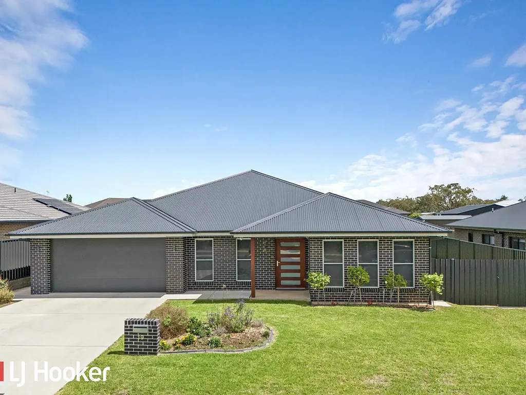 19 Mulga Place, Moore Creek, NSW 2340