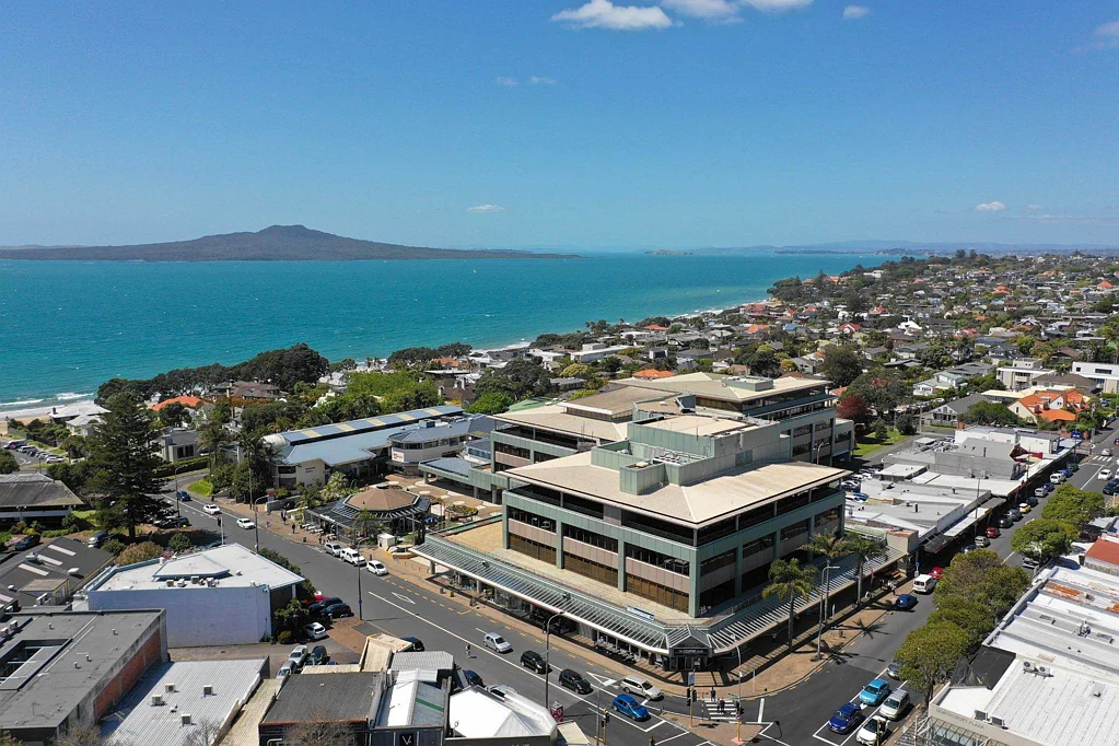 Takapuna STUNNING SEA-SIDE OFFICES