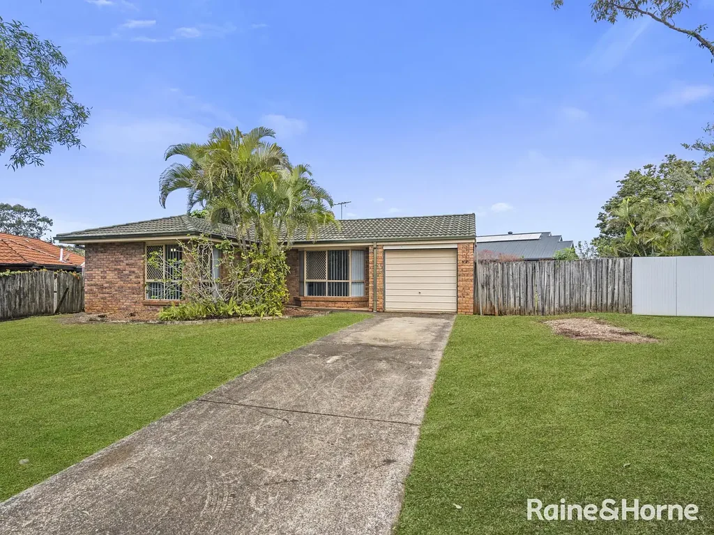 FAMILY HOME IN QUIET LOCATION