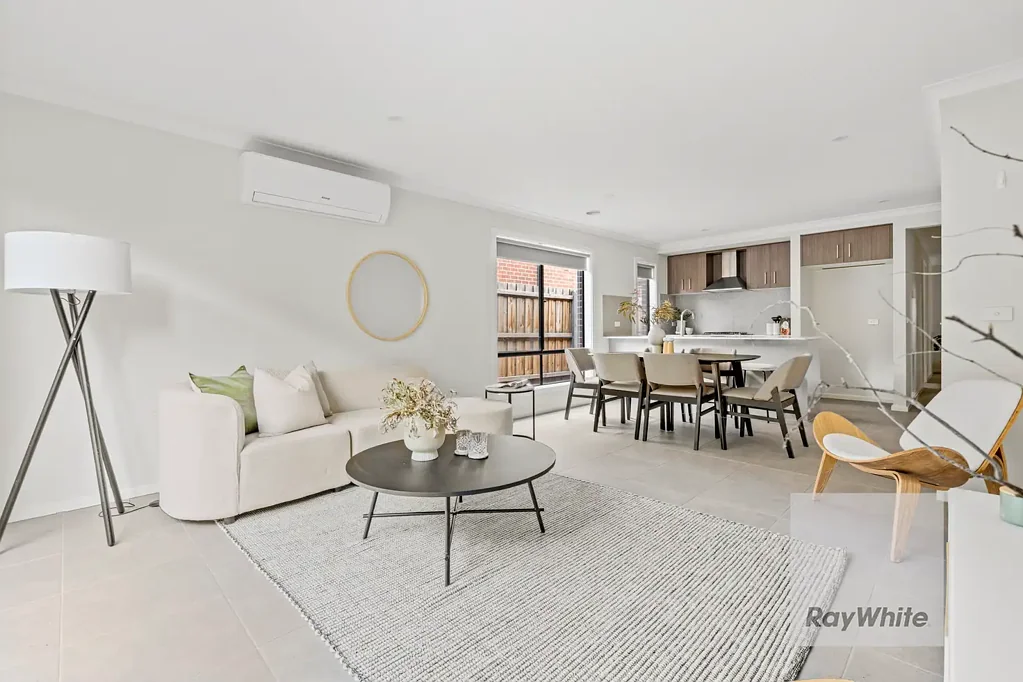 Modern Mernda Living