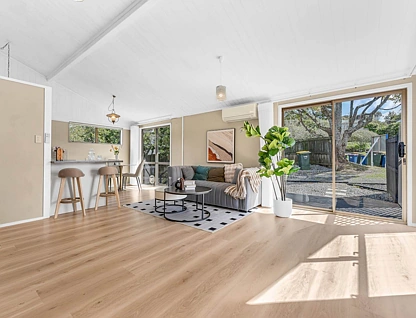 1/10 Heather Place, Sunnynook, North Shore City, 3 ਕਮਰੇ, 2 ਬਾਥਰੂਮ, House