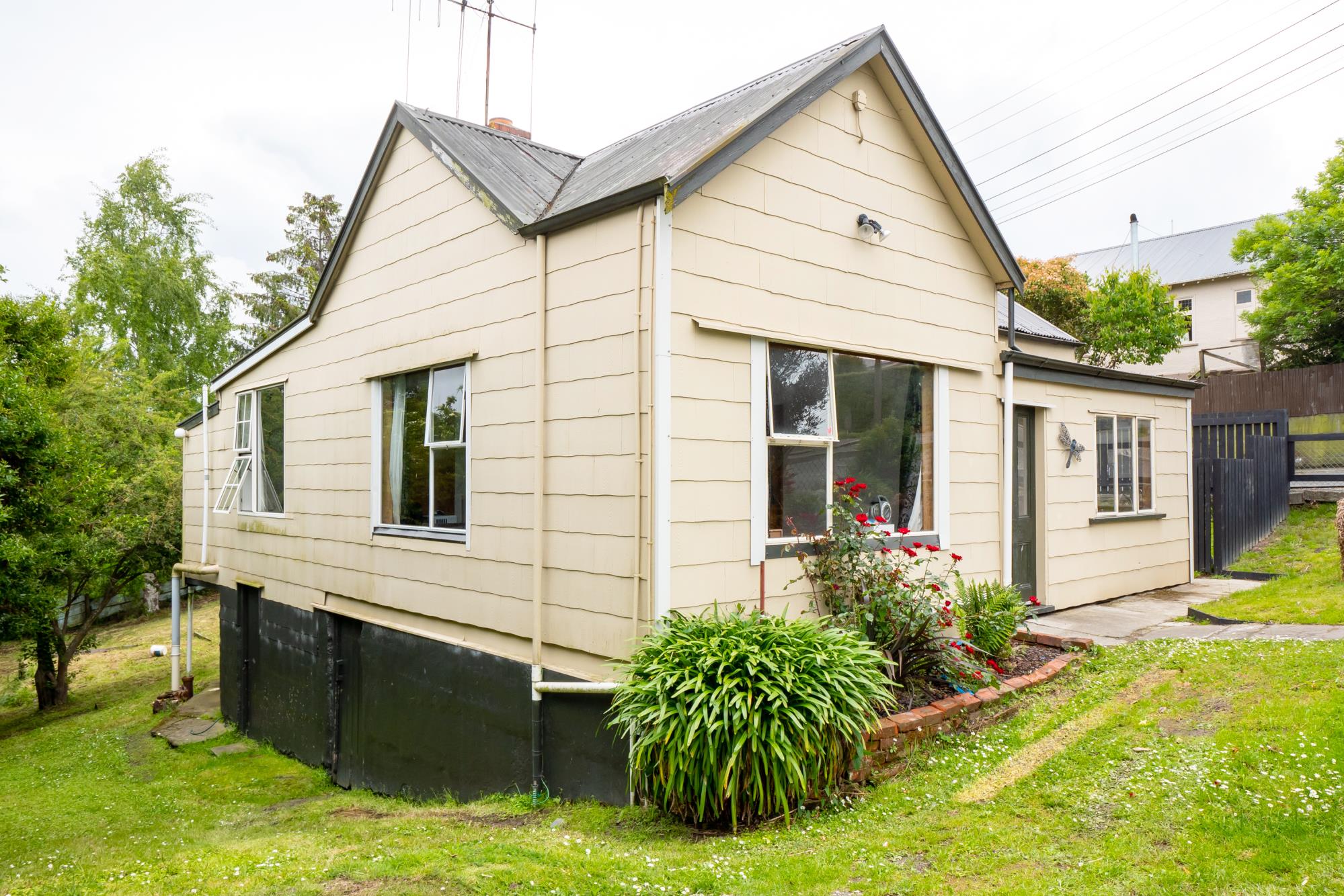 70 Avenue Road, West End, Timaru, 2 Schlafzimmer, 1 Badezimmer