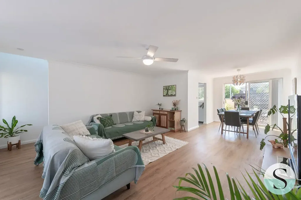 Marks Point 3कमरा Better Than The Rest, Renovated Interior, East Facing Courtyard, Side Access, Seperated From Neighbours, Private, Relaxed, Stroll To The Lake