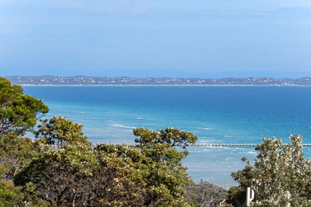 Mccrae 4 Bedroom Coastal Lifestyle with Bay Views