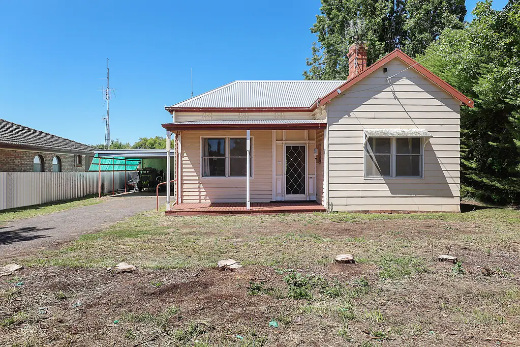 29 Parrott Street, Cobden, VIC 3266