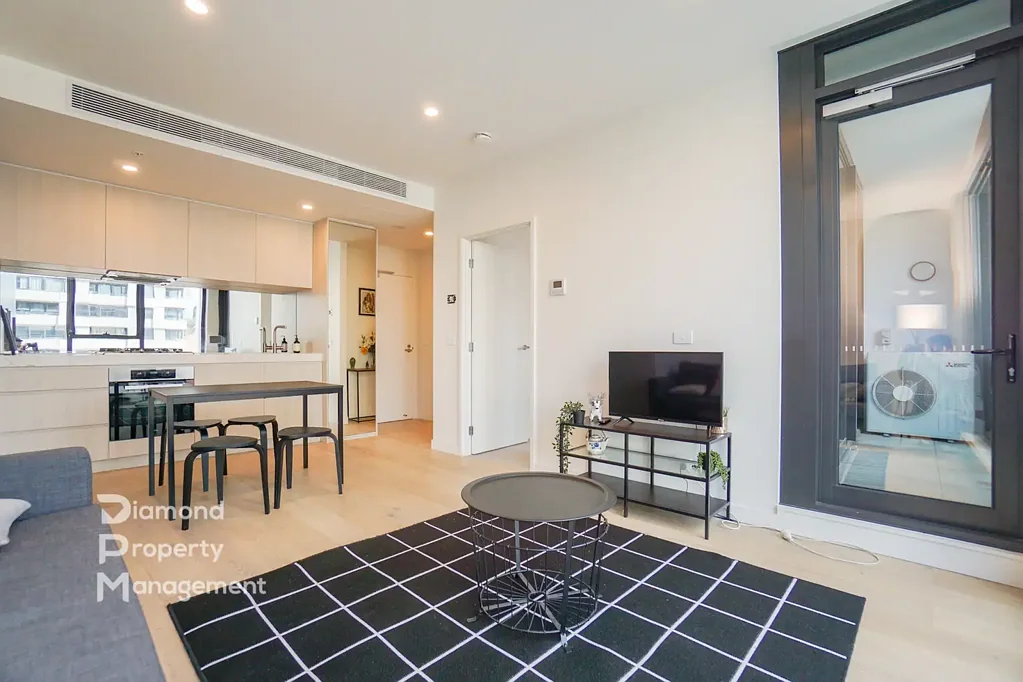 Furnished CBD Gem With Resort Style Facilites