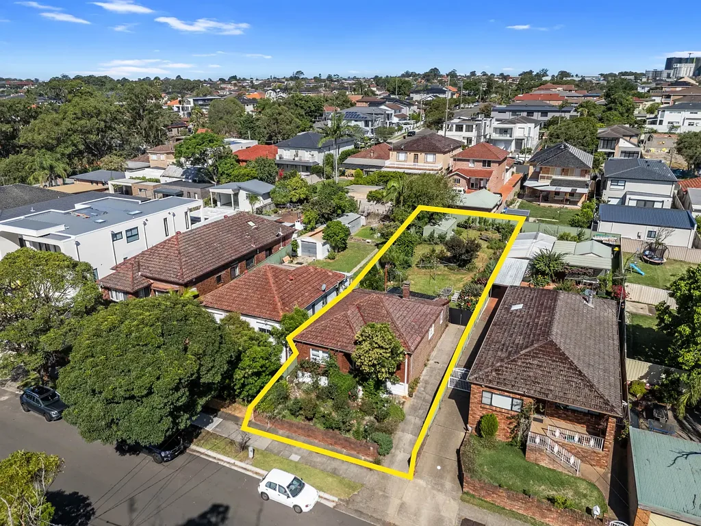 39 Louis Terrace, Hurstville, NSW 2220