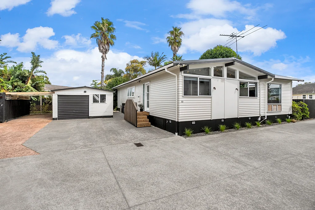10 Montmere Avenue, Te Atatu Peninsula, Waitakere City, Auckland