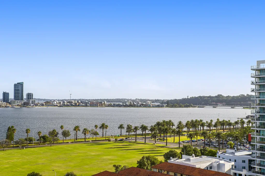 Lux City Living At PEAK Apartments!
