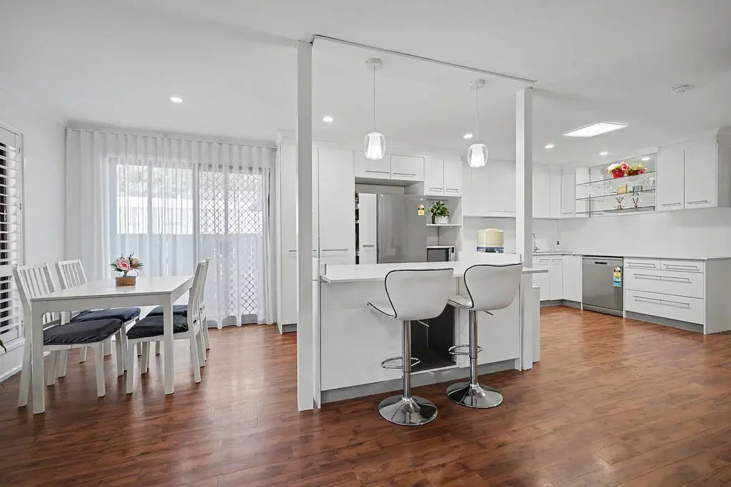 Ormiston 4બેડરૂમ CHARMING | PEACEFUL | COVETED LOCATION