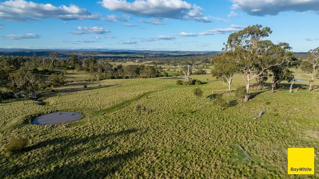 Armidale  Prime Lifestyle Land Opportunity - 48.7* Acres on the Edge of Armidale