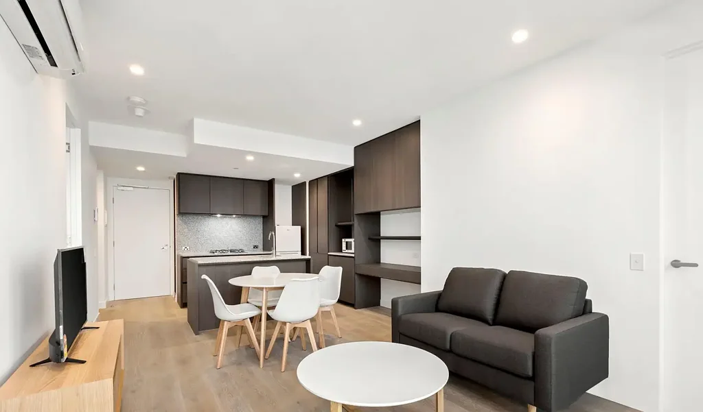 Carlton 2침실 Light Filled 2 Bedroom Apartment with Car Park