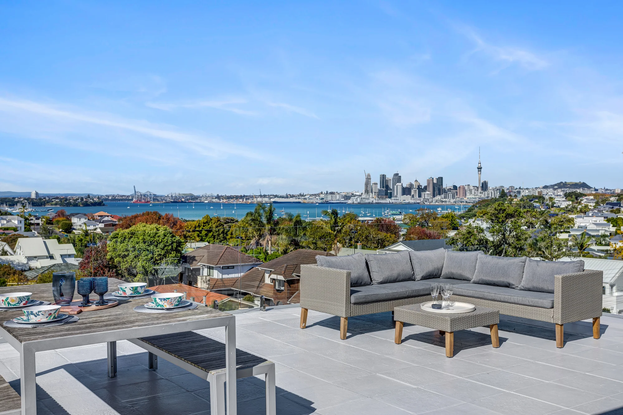 Northcote Point 3房 "Penthouse Perspective. Views Without Rival."