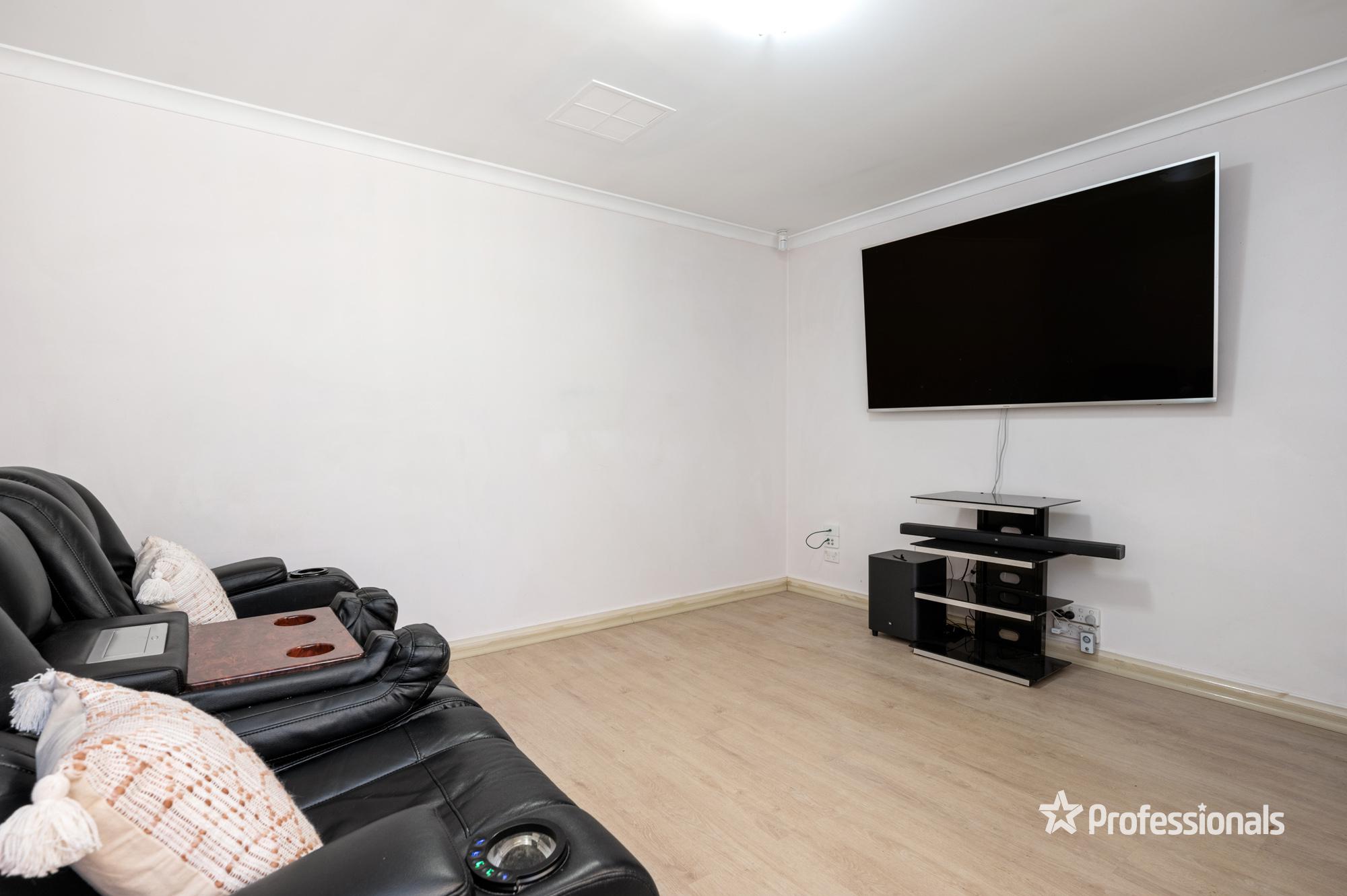 UNIT 2 29 TURNER ST, SOUTH KALGOORLIE WA 6430, 0 phòng ngủ, 0 phòng tắm, House