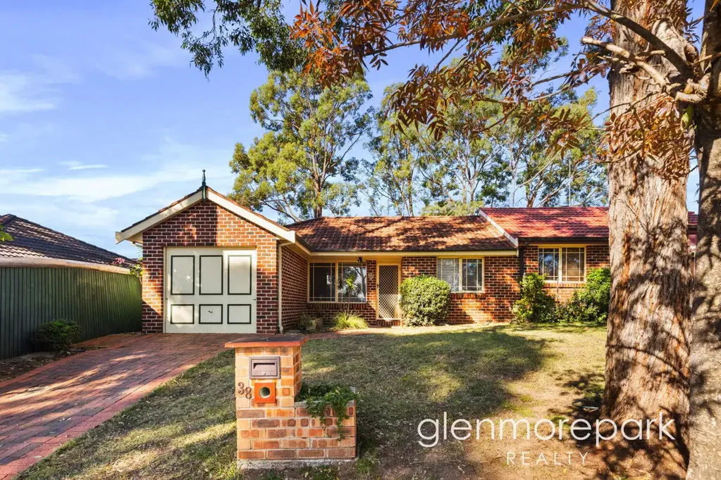 Glenmore Park 3chambre Step into the market with this one! first home buyer or investor!