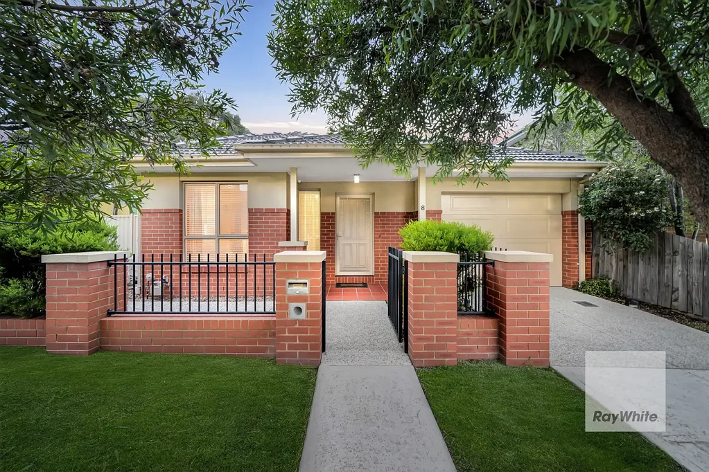 Essendon North 2 Bedroom Effortless Living with Ultimate Convenience