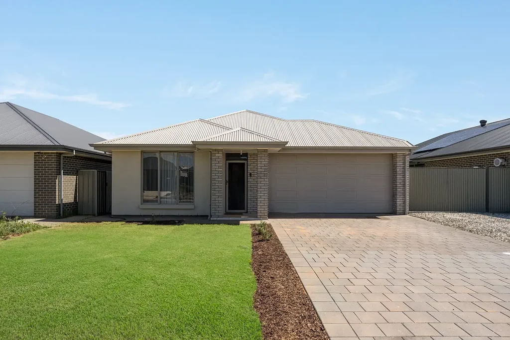 Virginia 3ਬੈੱਡਰੂਮ Two Living Zones And A Broad Rear Alfresco for the Eager Entertainer!