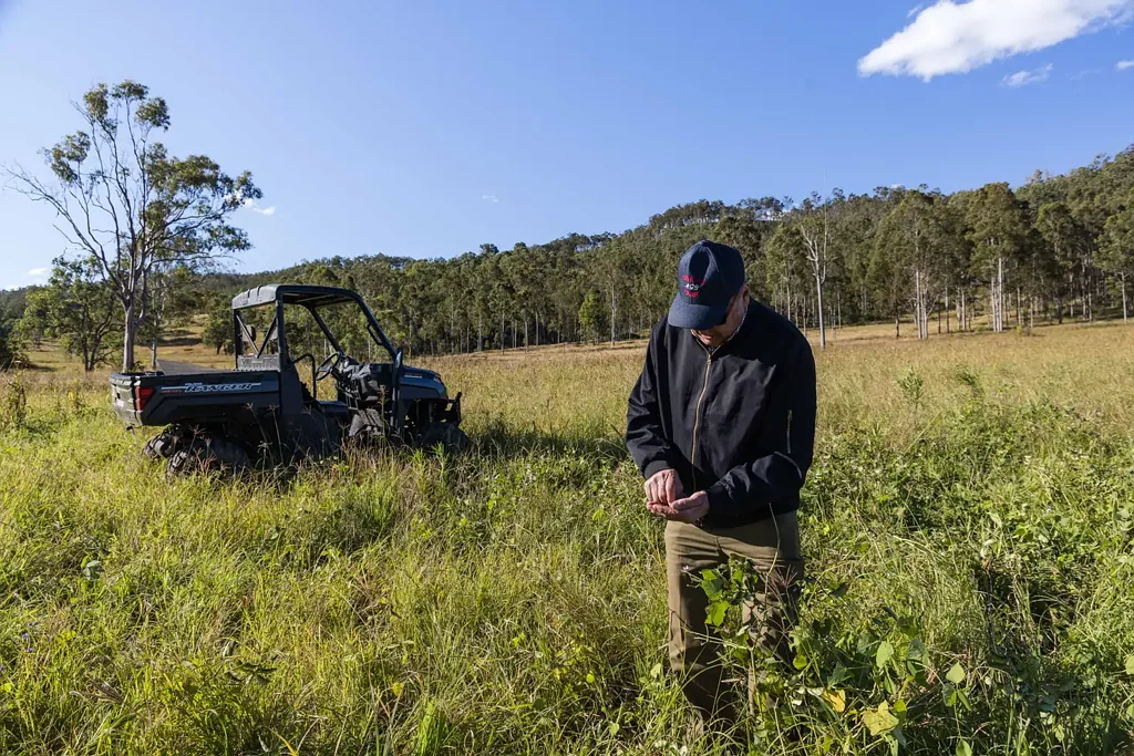 Ottaba 5ਬੈੱਡਰੂਮ 381 Acres - 3 lots - grazing and farming opportunity!