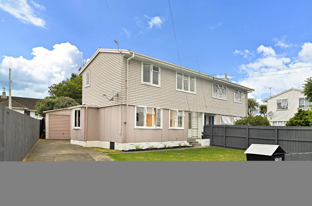 PAPAKURA, 3 BEDROOMS