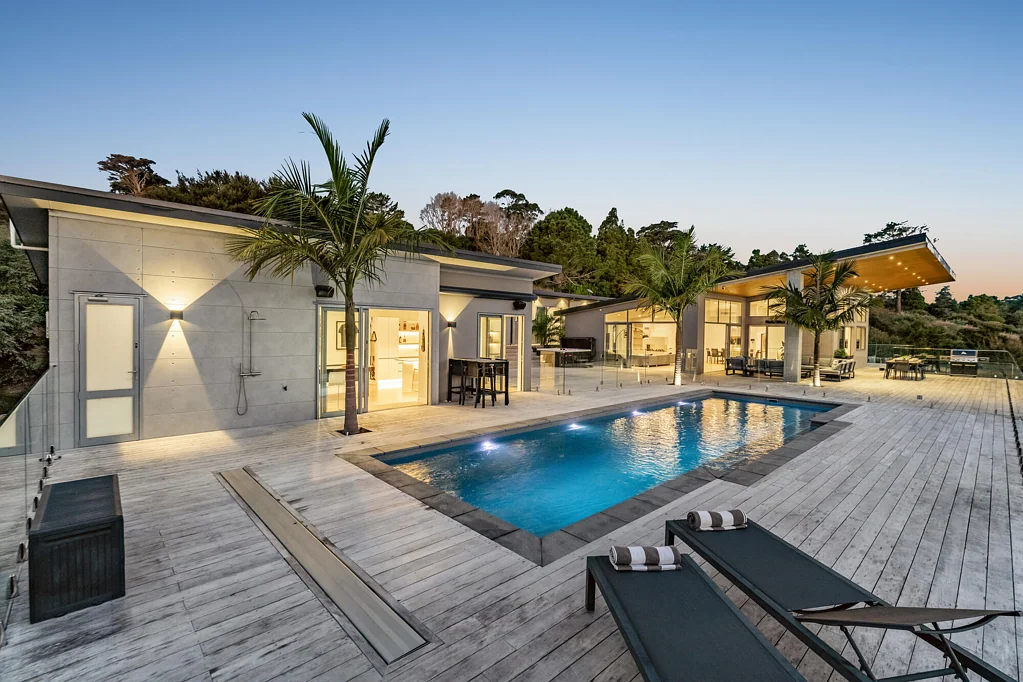 Okura 7 Bedroom Architectural Luxury with Multiple Dwellings