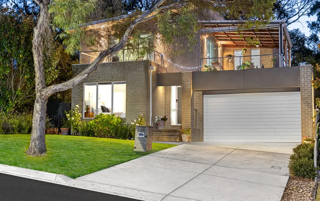 Nerrina 4Moenga Experience Contemporary Living with Spectacular Views