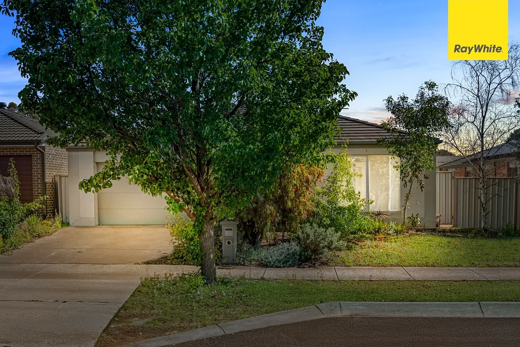 3 Riverina Boulevard, Brookfield, VIC 3338