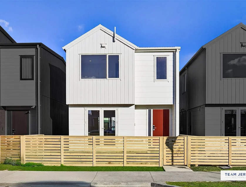 30 Corporal Street, Takanini, Papakura, 3 ਕਮਰੇ, 2 ਬਾਥਰੂਮ, House