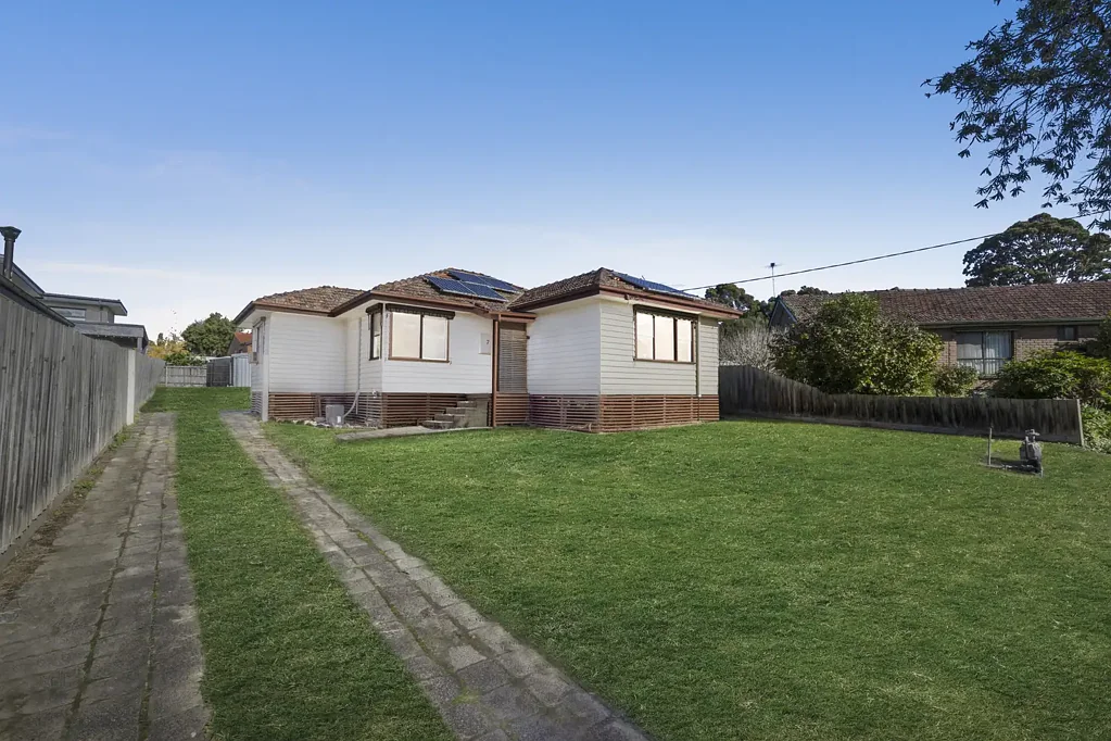 Bayswater 3ห้องนอน Exceptional Development Opportunity on Expansive Allotment in Prime Bayswater Position