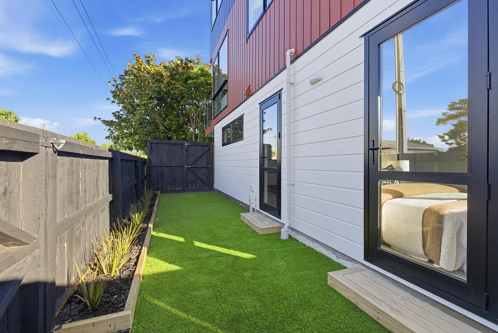 Waterview 3房  Brand New, Spacious Townhouse in Prime Location!